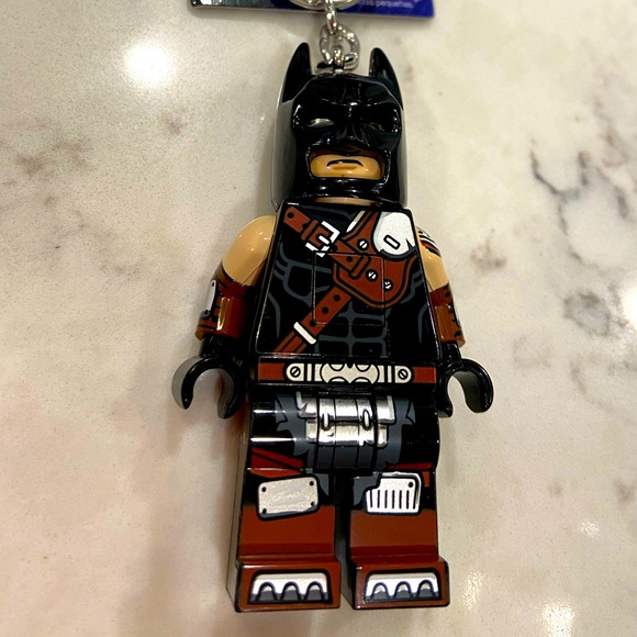 NWT. Lego Batman LED keychain/charm. Lego figure with keychain ring, with light - Picture 8 of 13